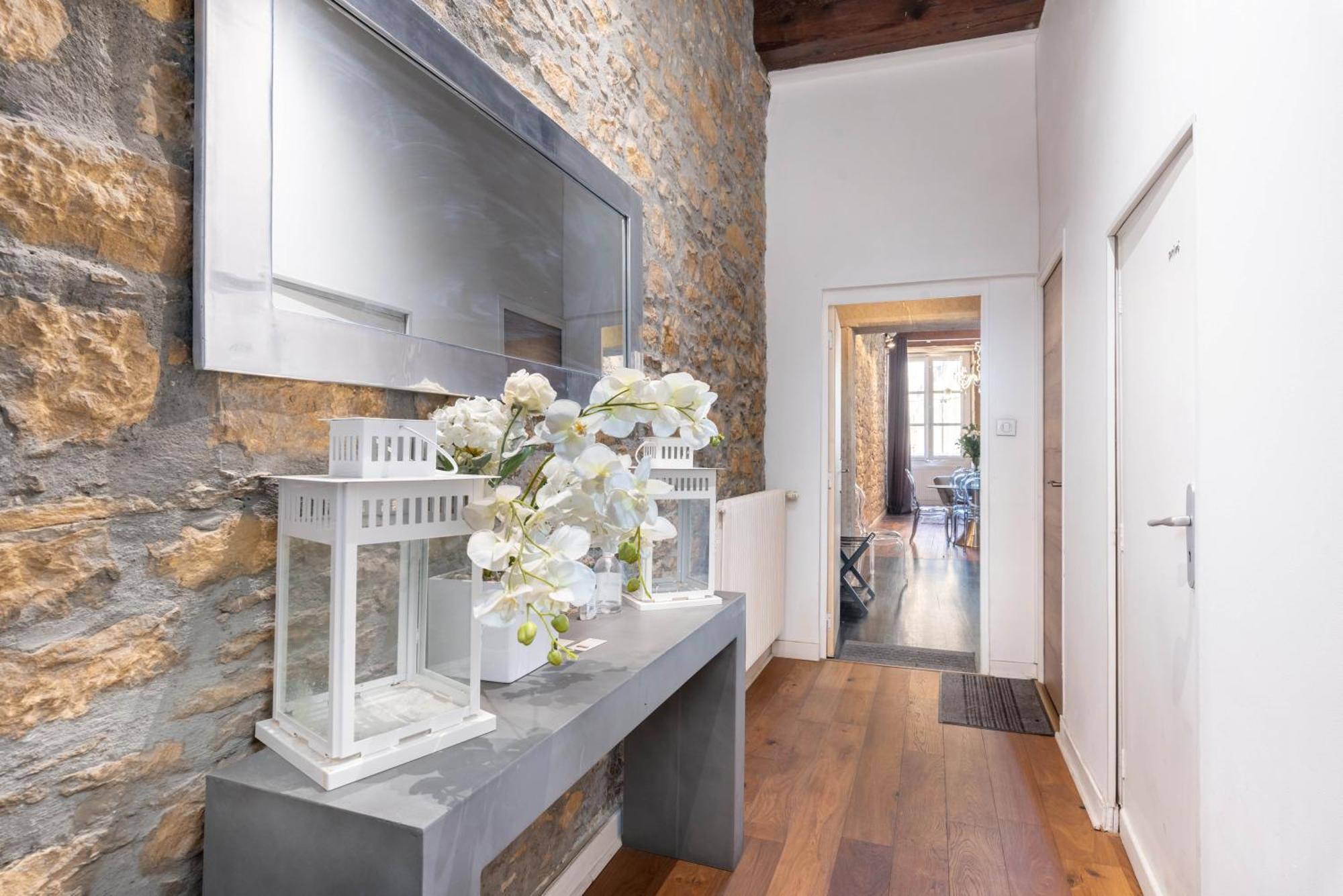 Le Carre Merciere , Appartements De Luxe Au Coeur De Lyon, Loft Et Studio Exterior photo